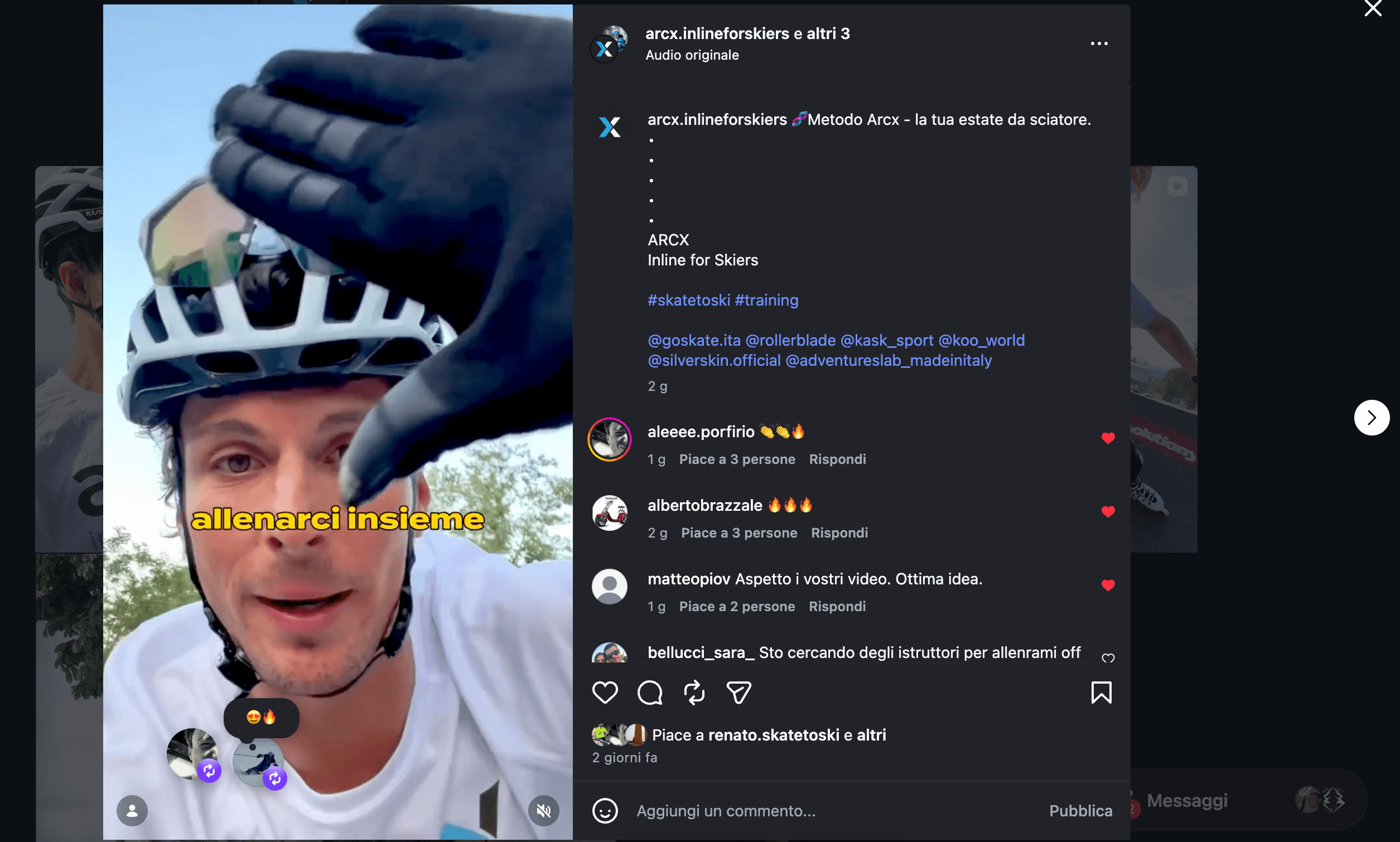 Uomo con casco bianco e occhiali da sole guarda la camera con una mano guantata.